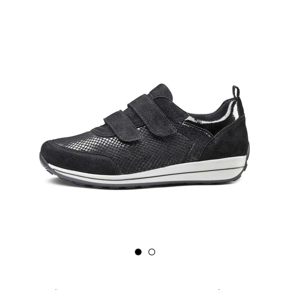 NWOT box 📦 ara Olga Velcro Sneaker high soft sneakers size 4.5